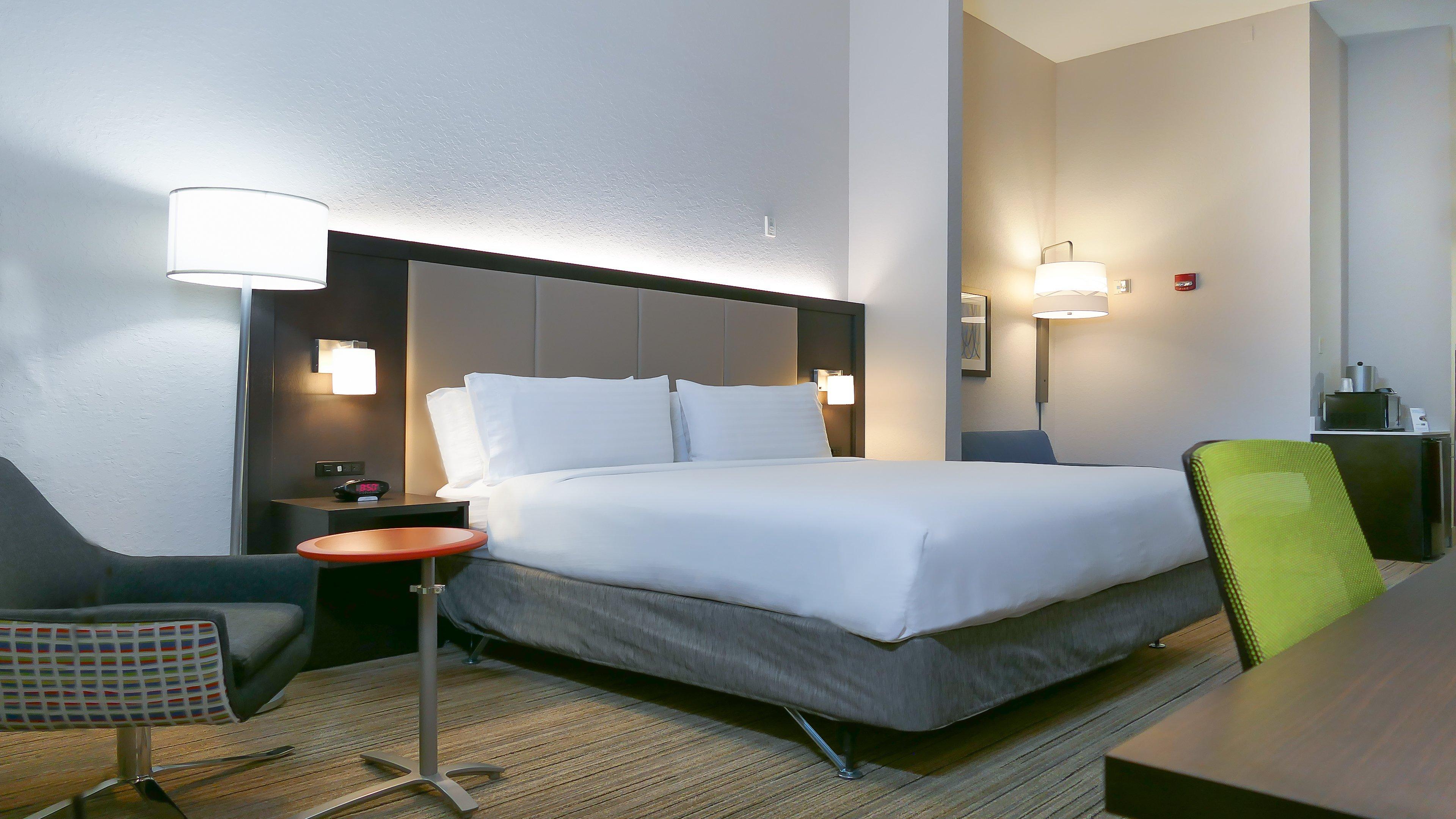 Holiday Inn Express St. Petersburg North / I-275 By Ihg Exterior photo