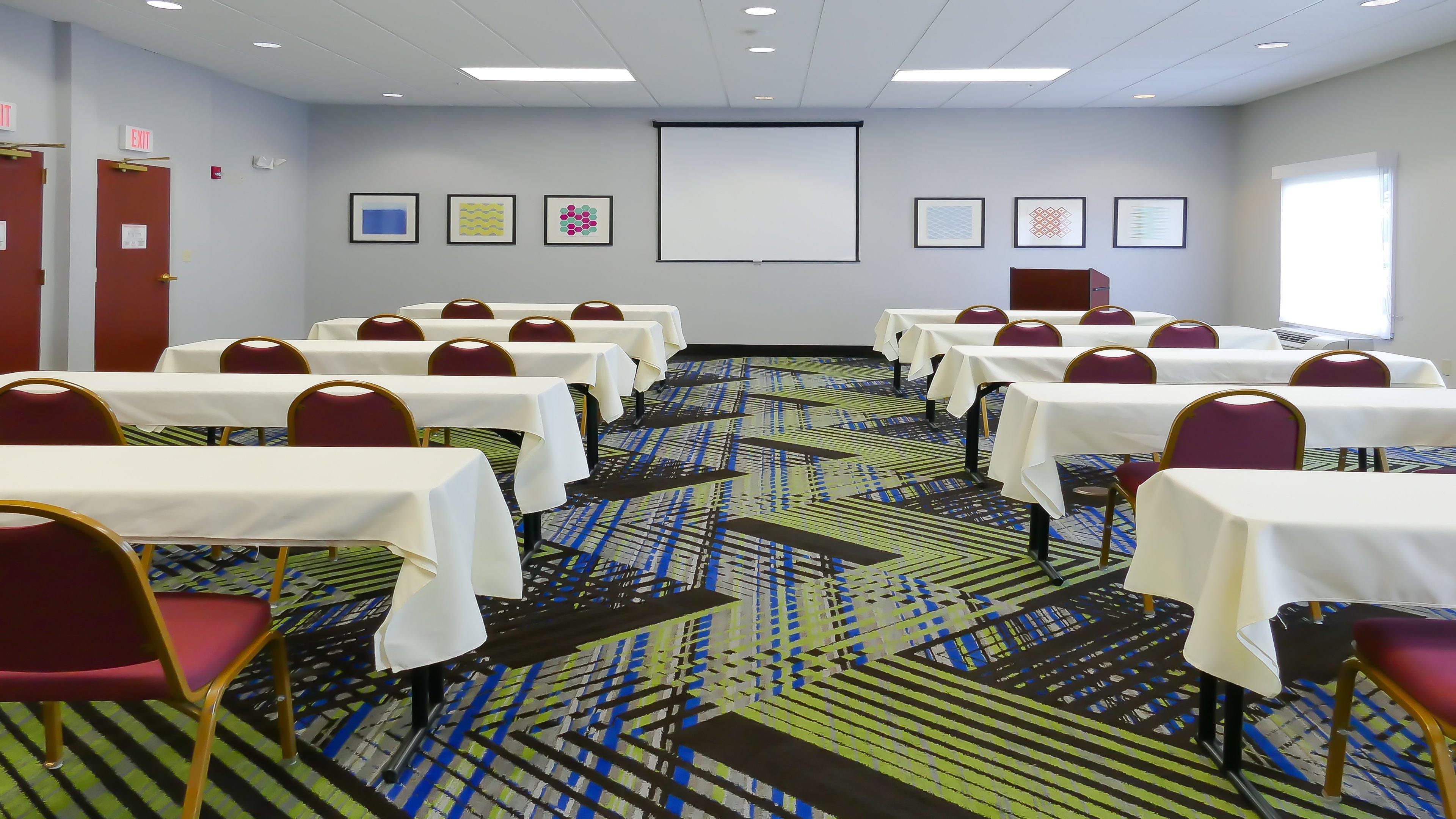 Holiday Inn Express St. Petersburg North / I-275 By Ihg Exterior photo