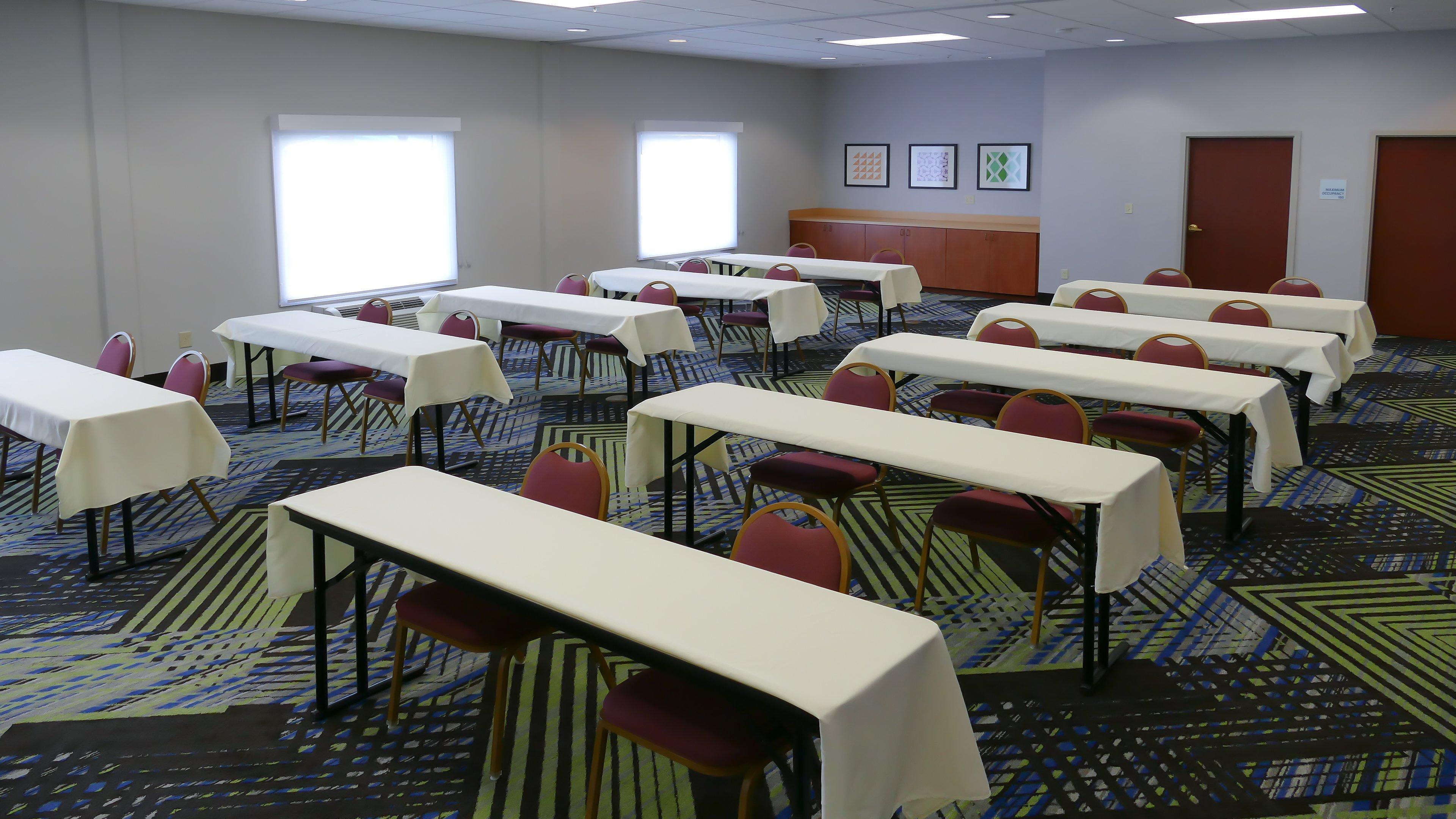Holiday Inn Express St. Petersburg North / I-275 By Ihg Exterior photo