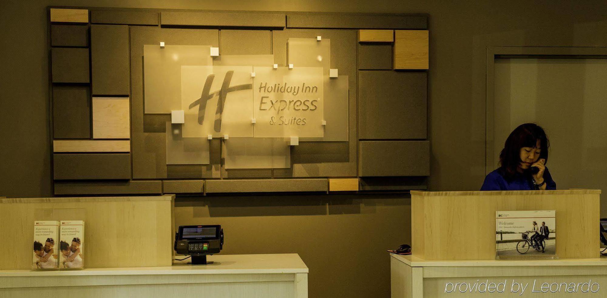 Holiday Inn Express St. Petersburg North / I-275 By Ihg Exterior photo