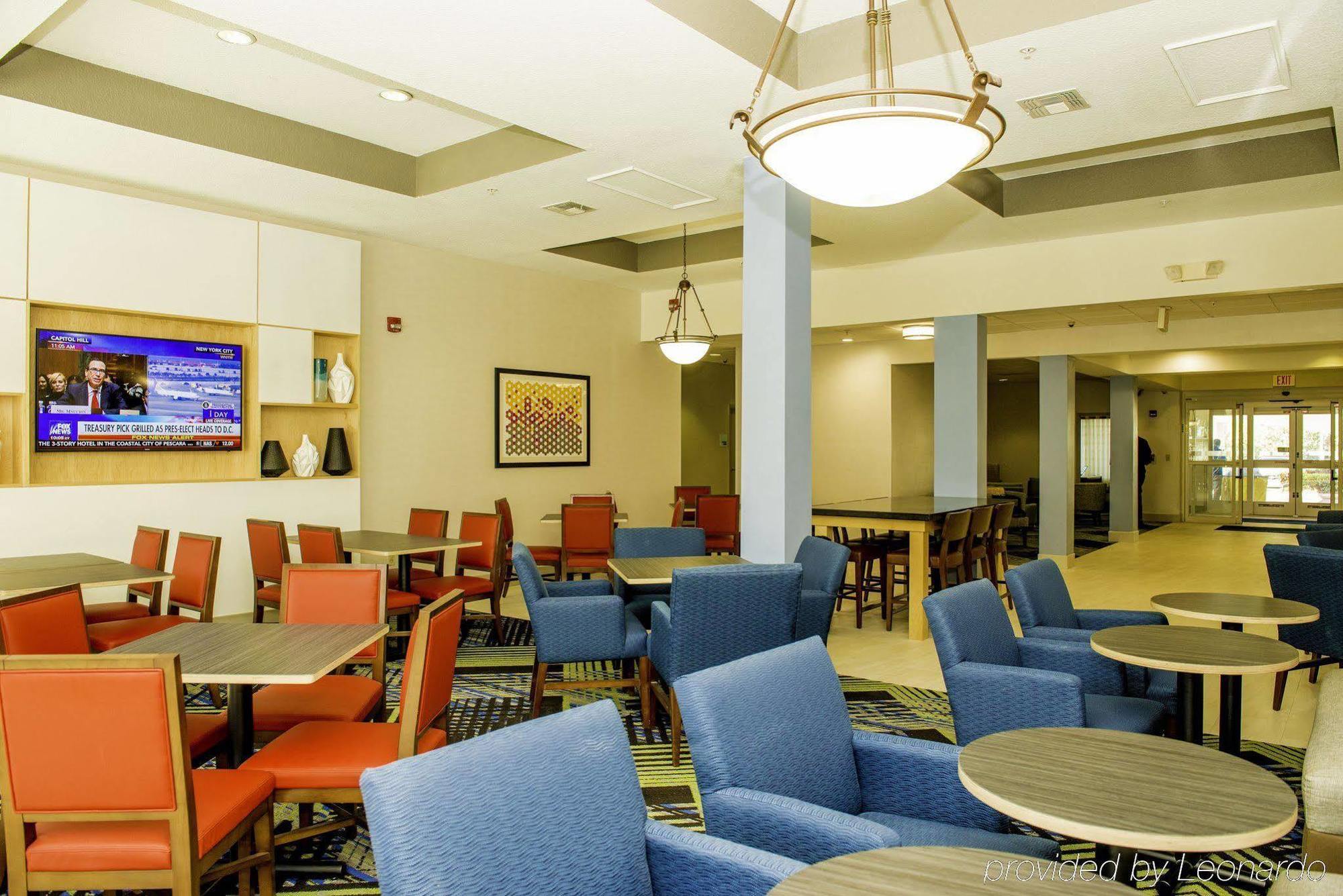 Holiday Inn Express St. Petersburg North / I-275 By Ihg Exterior photo
