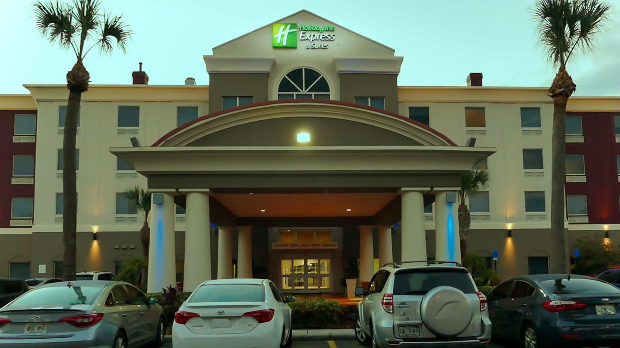 Holiday Inn Express St. Petersburg North / I-275 By Ihg Exterior photo